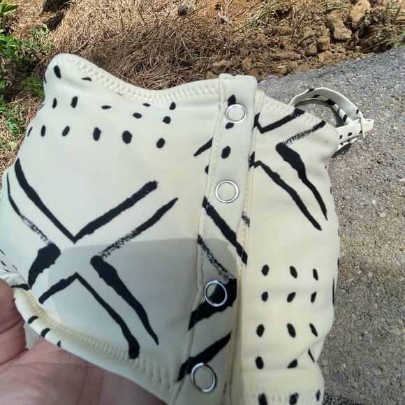 AERIE TWO PIECE - Picture 5 of 8